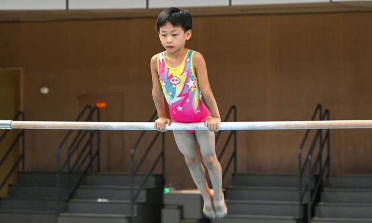 扑克打法中的风险回报（扑克策略的风险与收益）