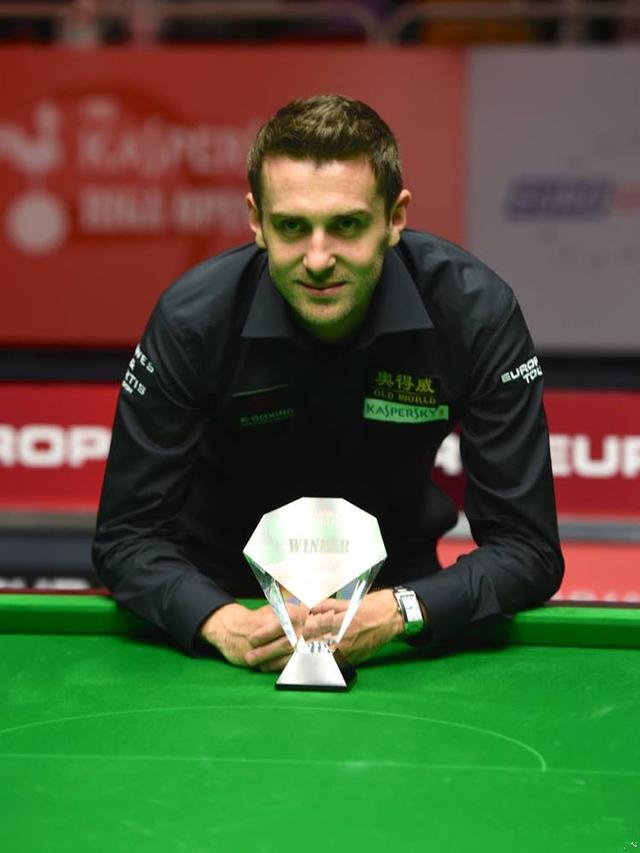 随着疫情形 随着疫情形