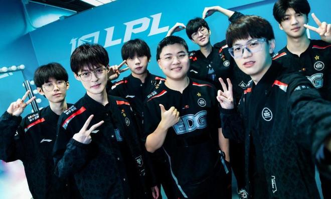 就因脚伤接 就因脚伤接